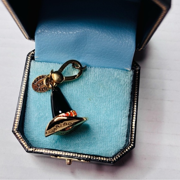 JUICY COUTURE Rare 2013 Limited Edition Wicked Couture Hat Charm - Picture 4 of 7